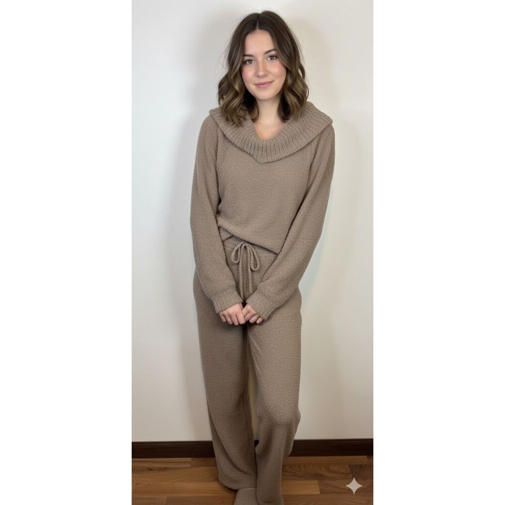 Beige Ultra Soft Teddy Bear Loungewear Set Cowl Crop Sweater Bell Pant Sz Sm - Picture 2 of 9